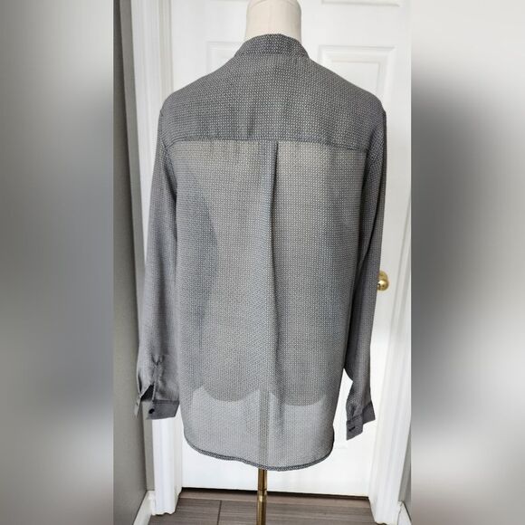 NWOT Banana Republic black and white blouse - Size Medium - Picture 6 of 9